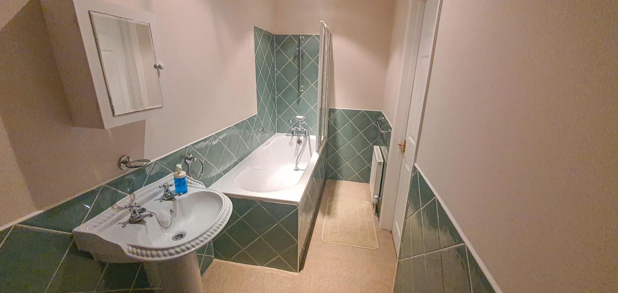 Old Slade Cottage - Train To London 30Mins, Heathrow 15Mins Away,Free Parking - En-Suit Rooms West Drayton  Ruang foto